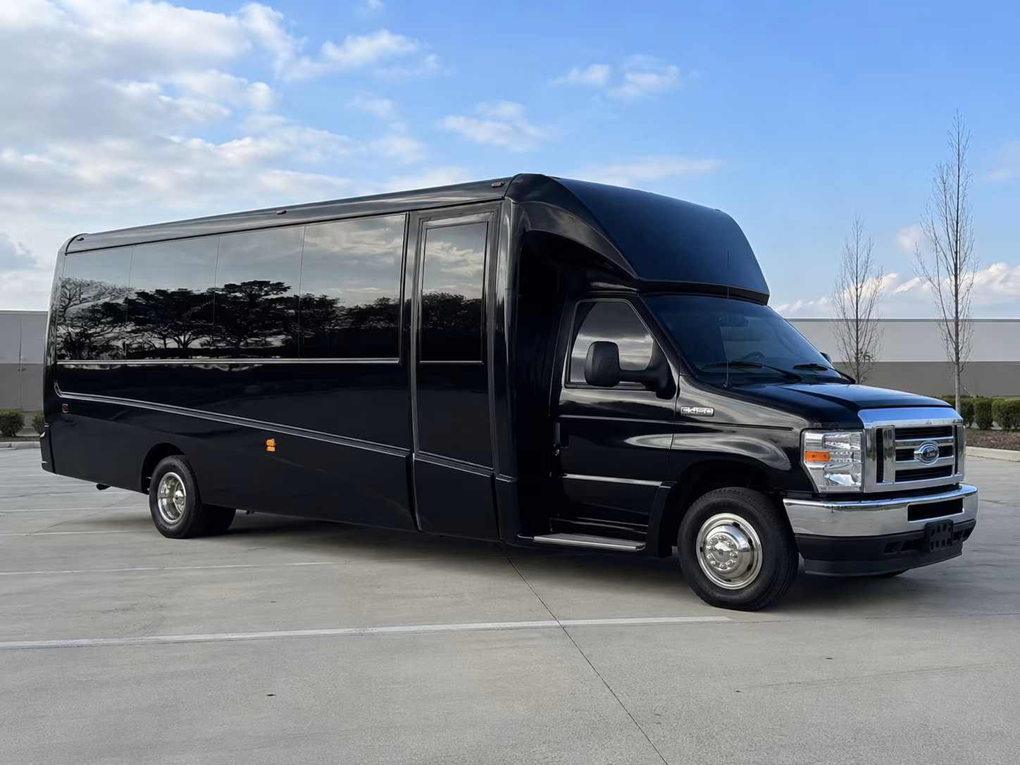 bus rentals for field trips to savannas preserve state park and clover park