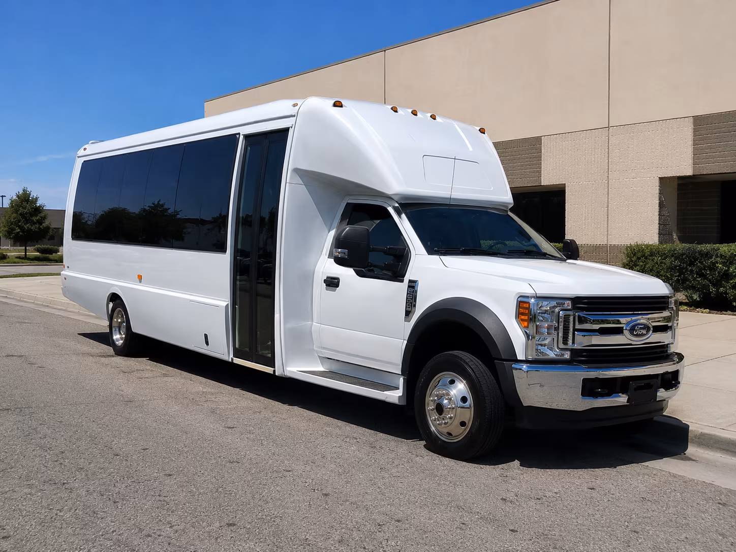melbourne employee charter buses for small teams and large workforces